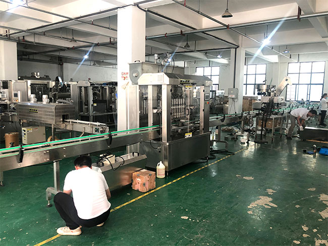 自動化辣椒醬生產(chǎn)線設(shè)備展示